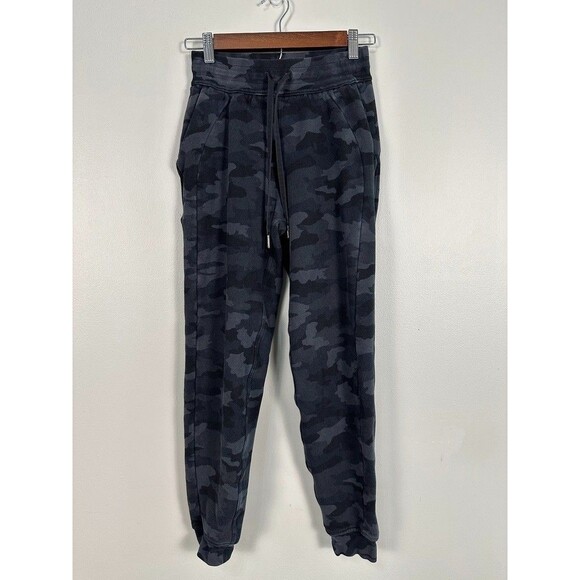 Lululemon Black Camo Scuba Jogger Sweatpants Size 2 - Picture 1 of 5